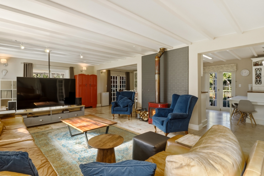 6 Bedroom Property for Sale in La Concorde Western Cape
